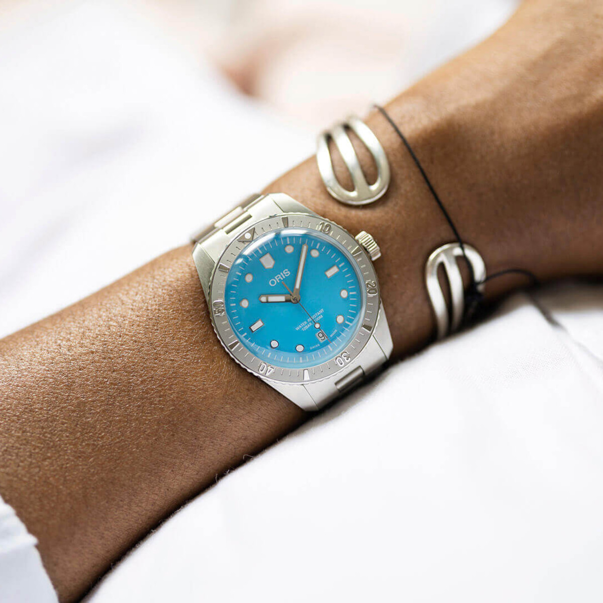 Oris Divers Sixty-Five "Cotton Candy" Produktbild main 3