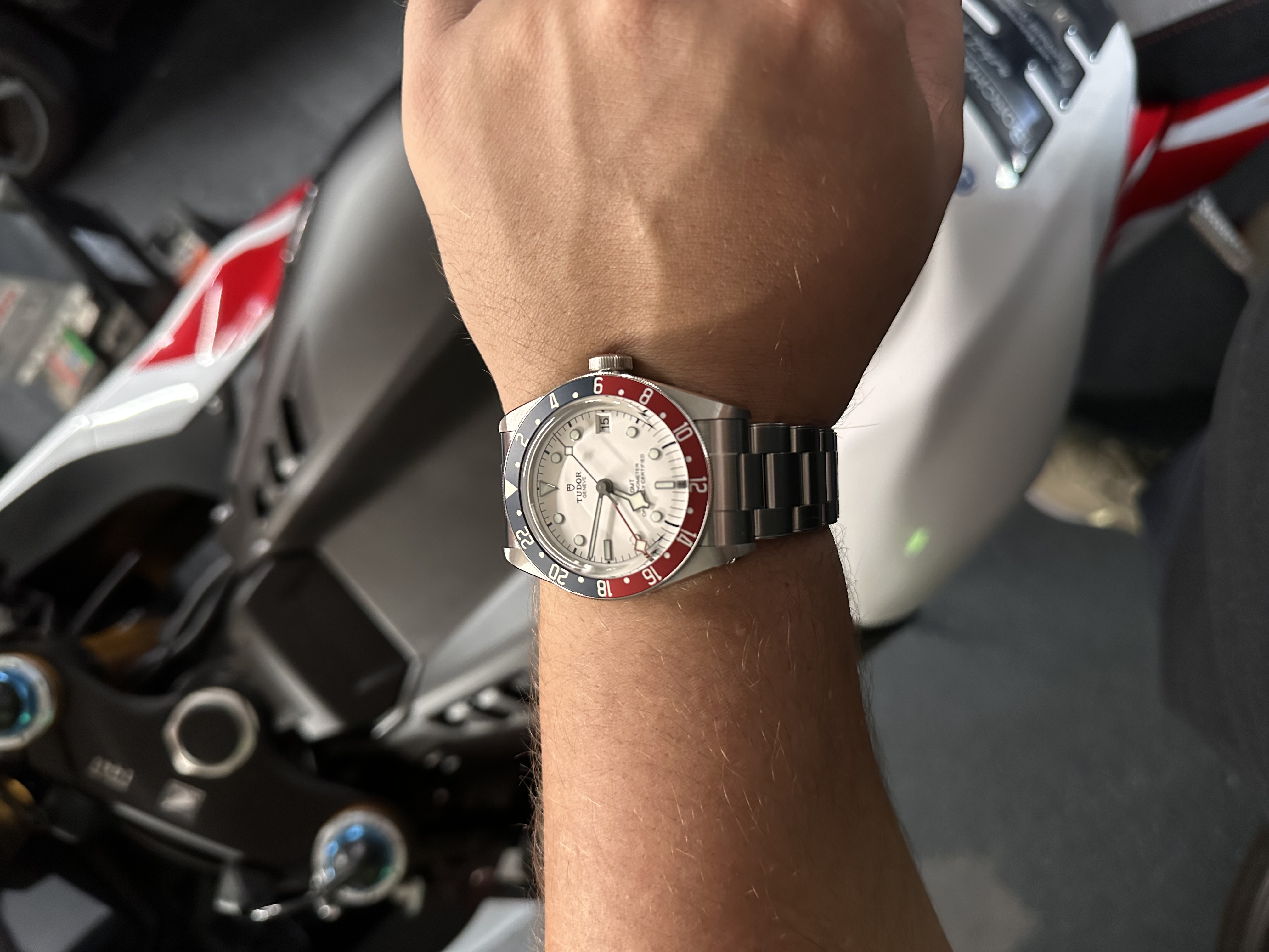 TUDOR Black Bay GMT M79830RB-0010 Weißes Zifferblatt