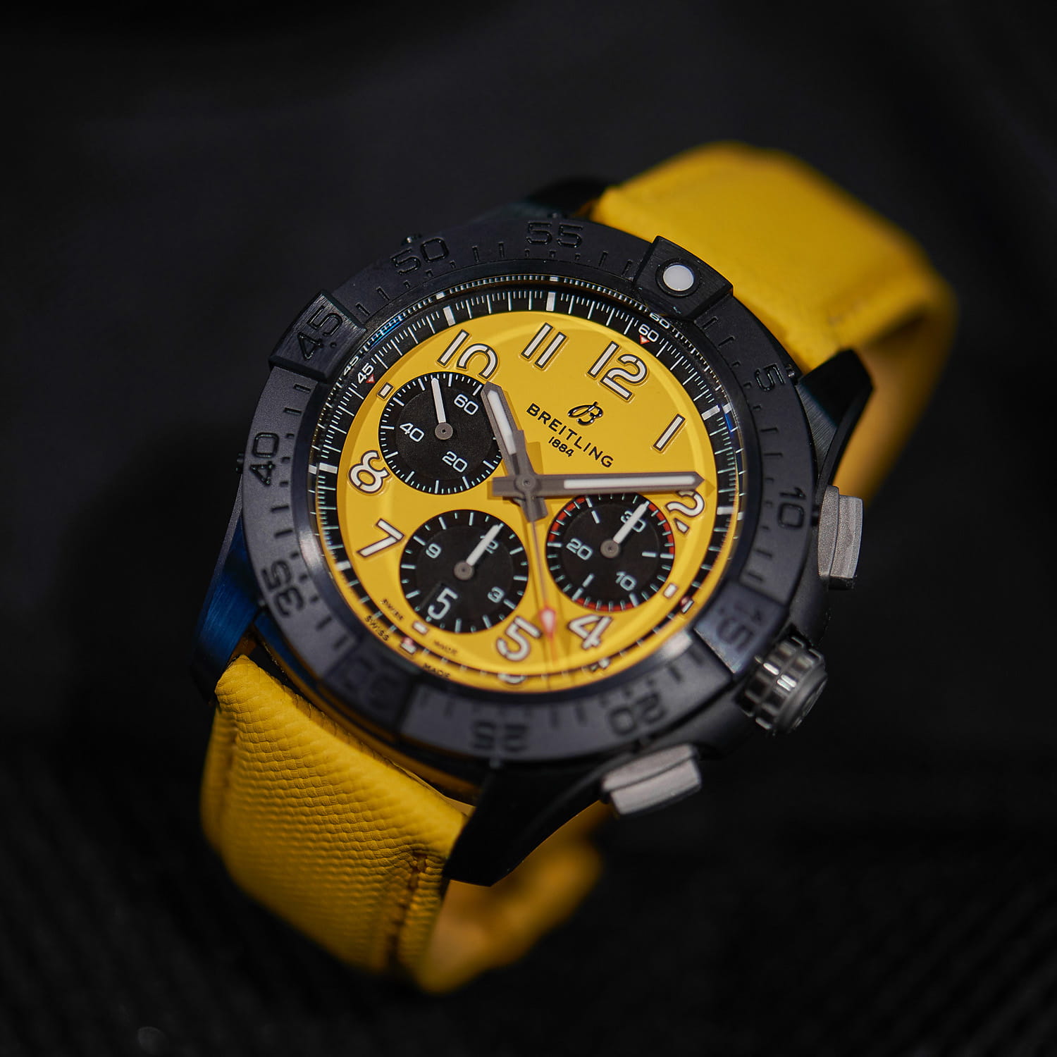Breitling Avenger B01 Chronograph 44 Night Misson CPO2 Produktbild main 8