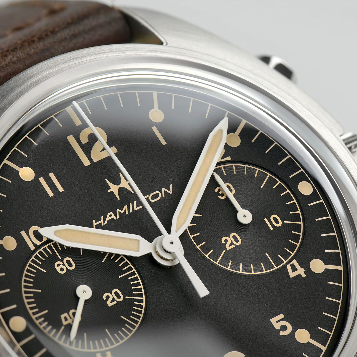 Hamilton Khaki Aviation Pioneer Mechanical Chrono Produktbild main 3