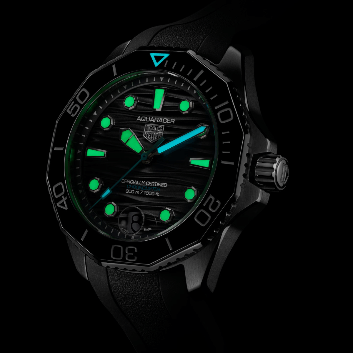 TAG HEUER Aquaracer Professional 300 Date Produktbild main 3