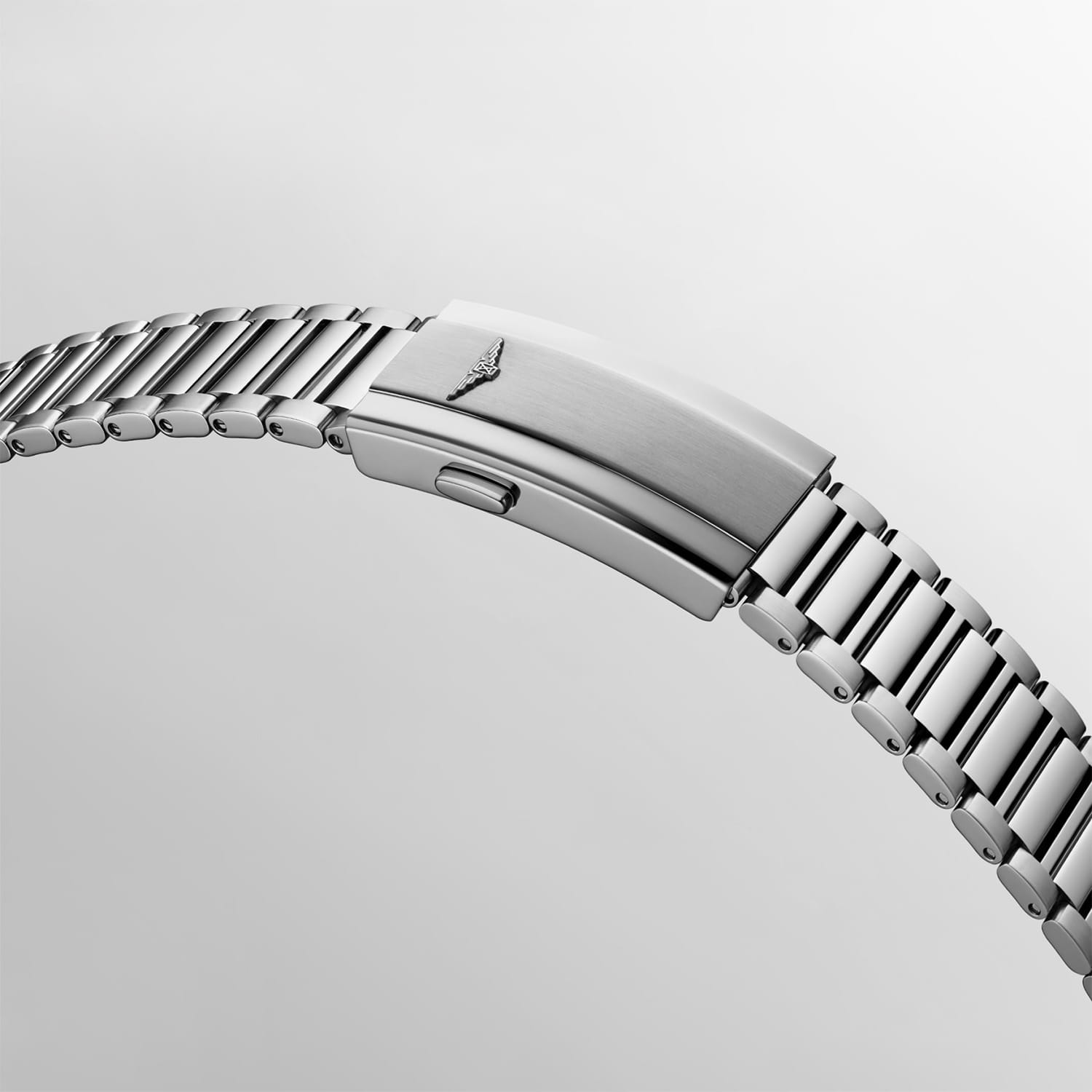 Longines Conquest Heritage Central Power Reserve Produktbild main 5