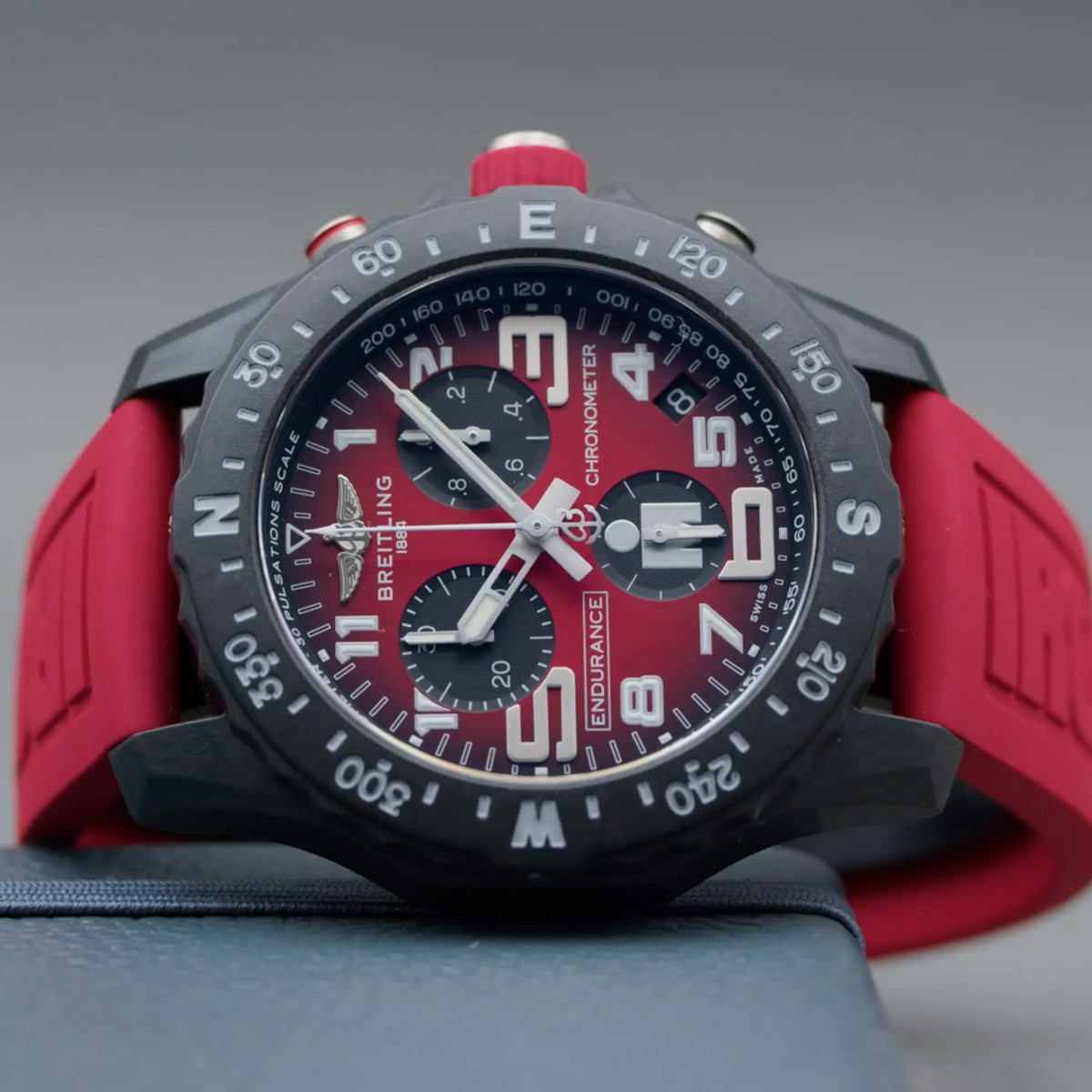 Breitling Endurance Pro 44 Ironman Produktbild main 2