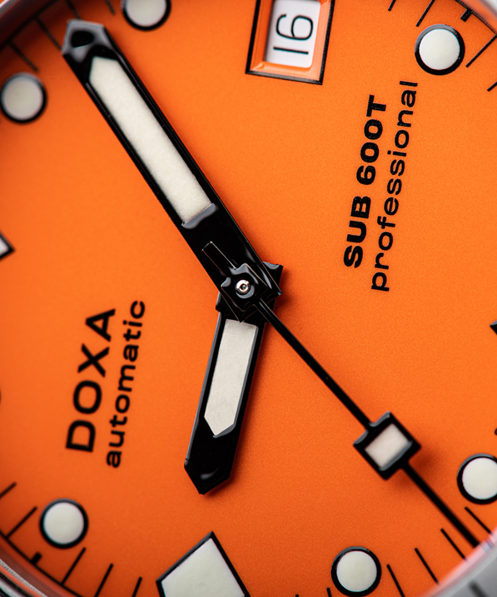 Doxa Sub 600T Professional Produktbild main 2