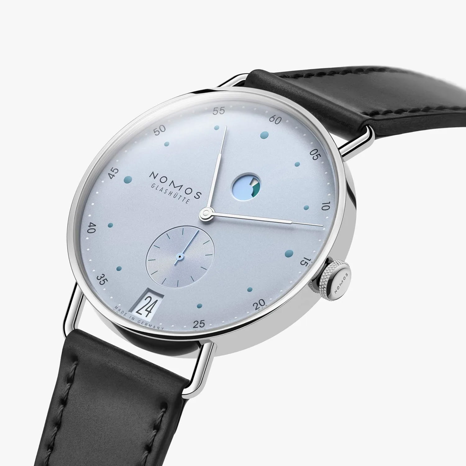 NOMOS Glashütte Metro Datum Gangreserve Eisblau Produktbild main 2