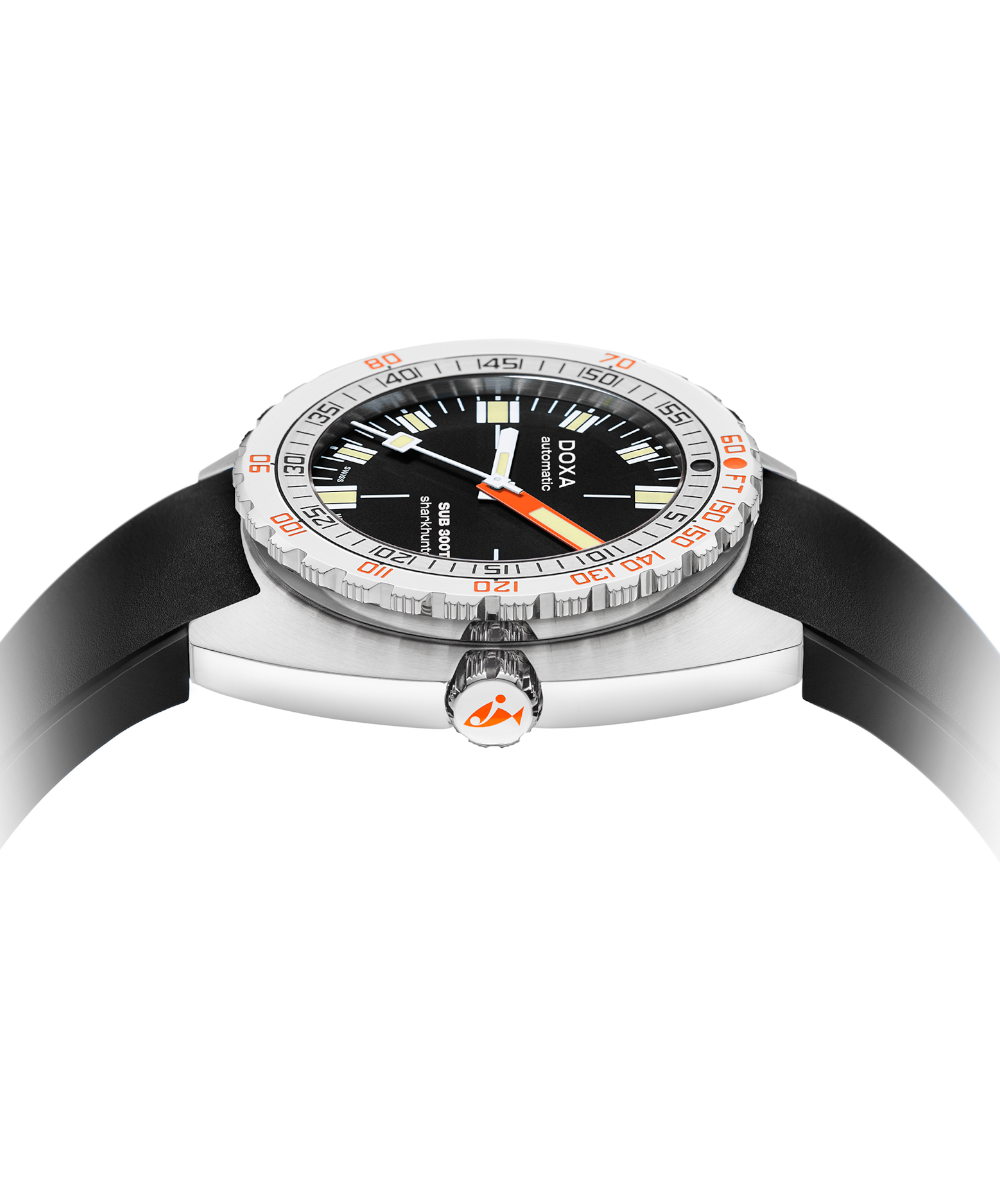 Doxa Sub 300T Sharkhunter Produktbild main 2