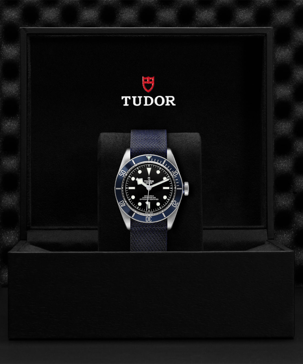 TUDOR Black Bay  Produktbild main 2