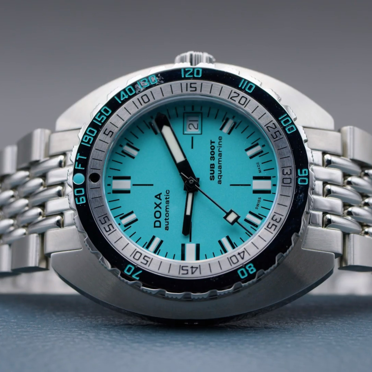 Doxa Sub 300T Aquamarine Produktbild main 3