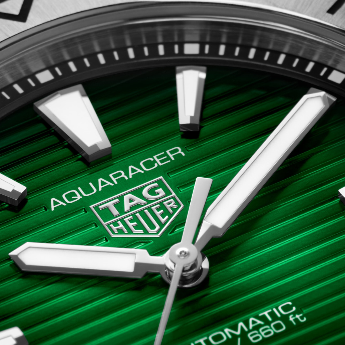 TAG HEUER Aquaracer Professional 200 Produktbild main 2