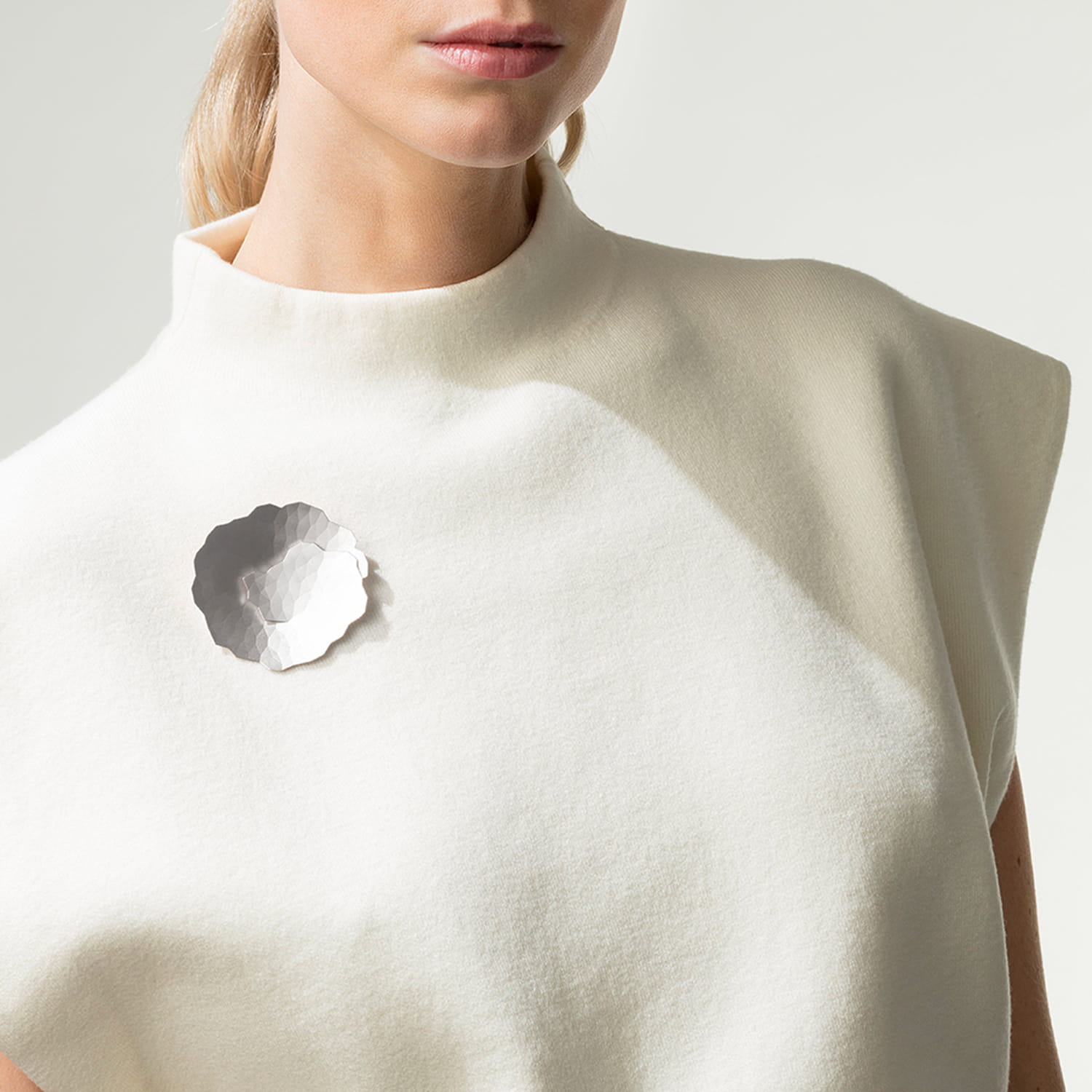 NIESSING Topia Ansteckschmuck – Platin Produktbild main 1