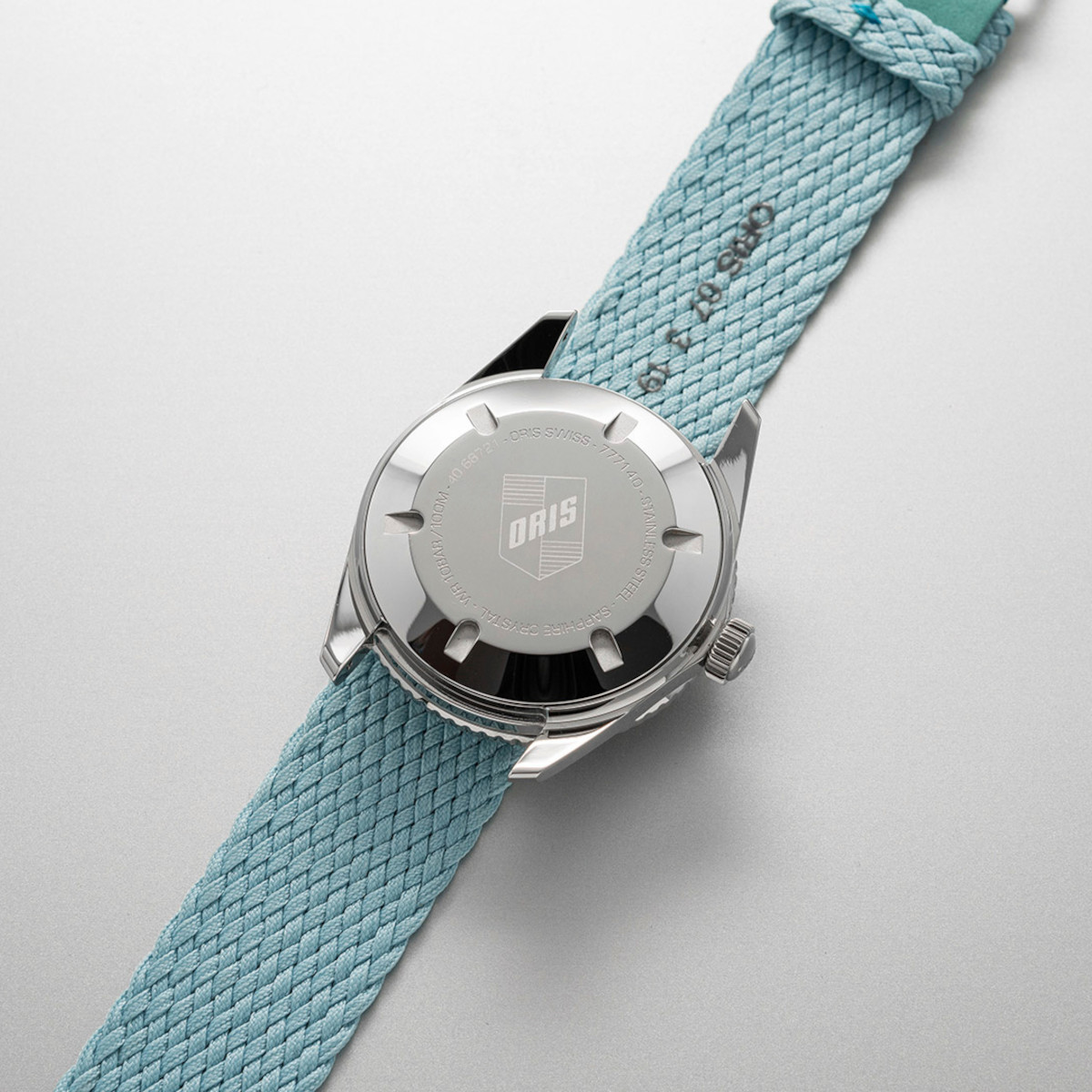 Oris Divers Sixty-Five "Cotton Candy" Produktbild main 1