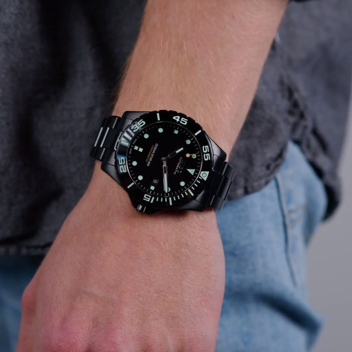 Mido Ocean Star Diver 600 Chronometer Produktbild main 1