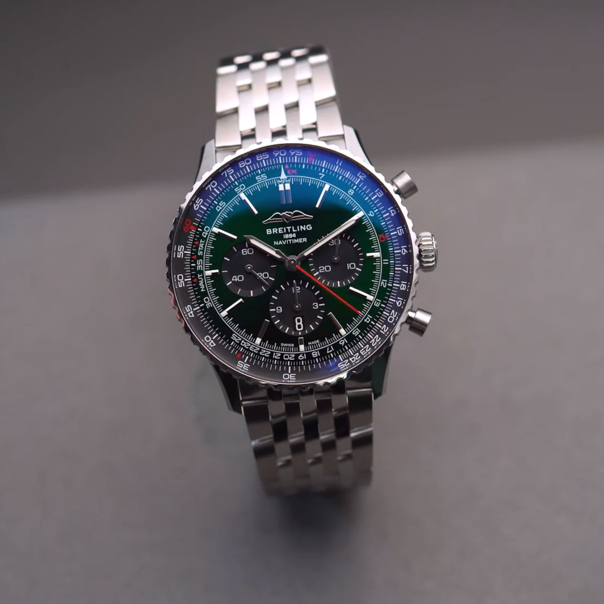 Breitling Navitimer B01 Chronograph 46 Produktbild main 5