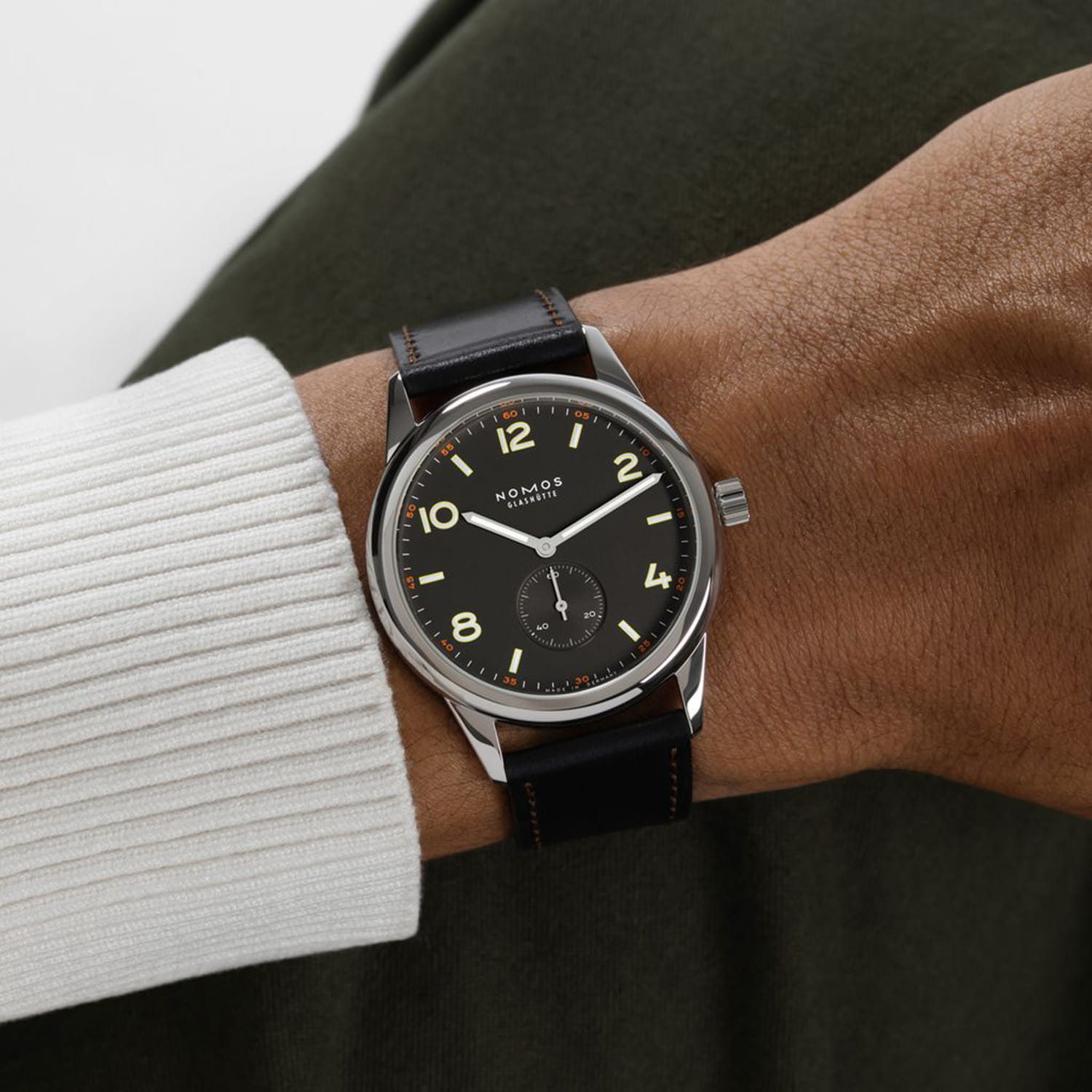 NOMOS Glashütte Club 38 Ruthenium Produktbild main 7