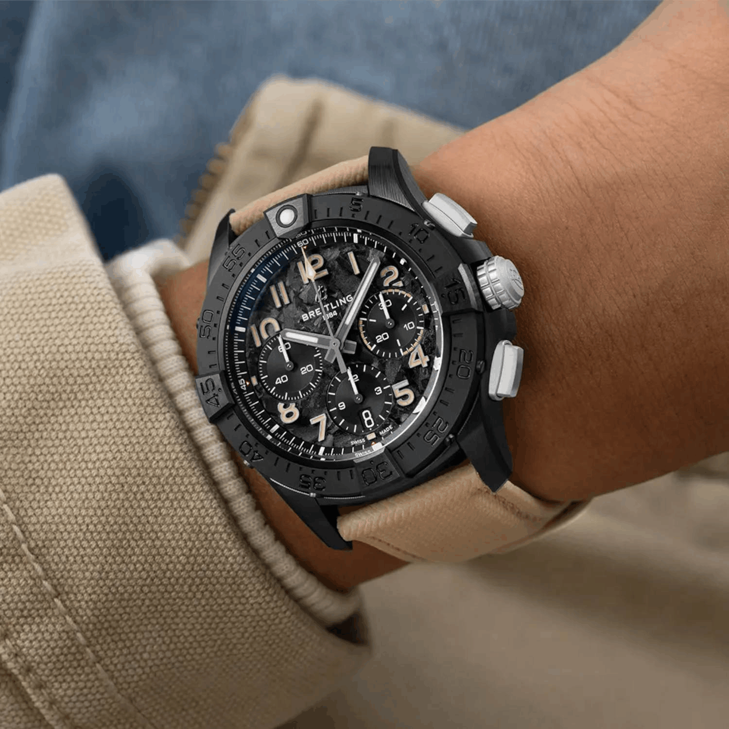 Breitling Avenger B01 Chronograph 42 Night Mission Produktbild main 2