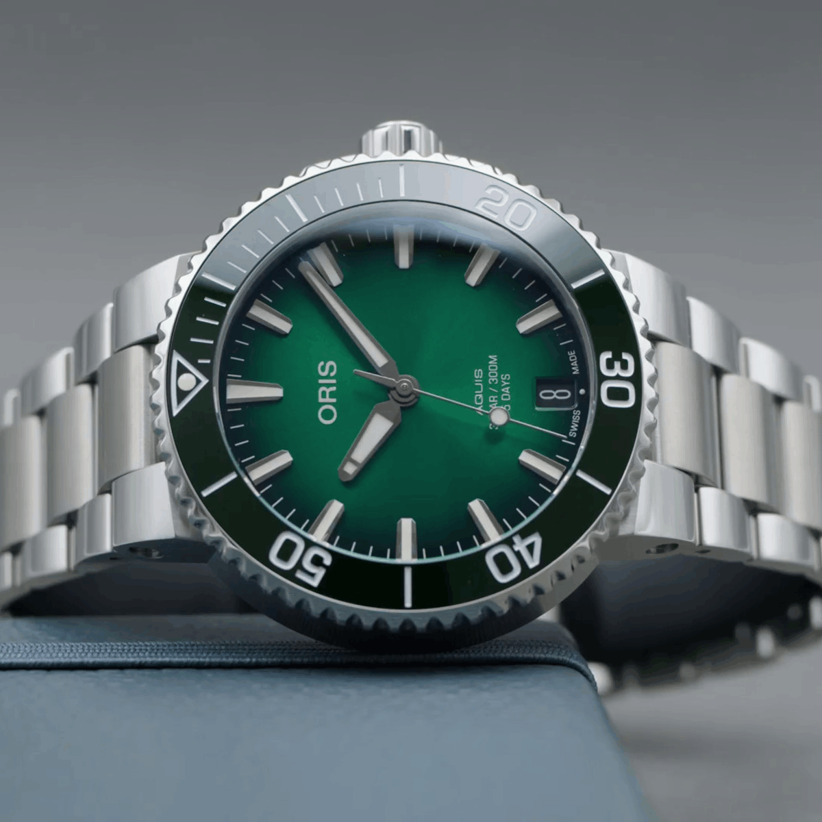 Oris Aquis Date Calibre 400 41,5 CPO Produktbild main 3