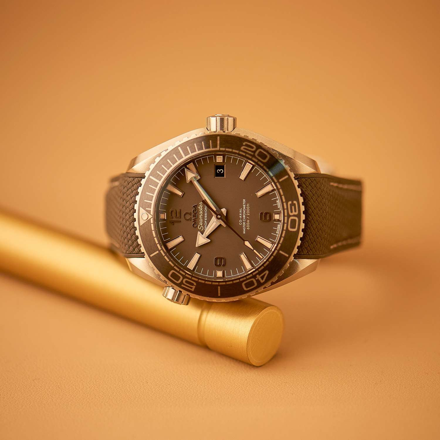 OMEGA Seamaster Planet Ocean 600M CPO Produktbild main 1