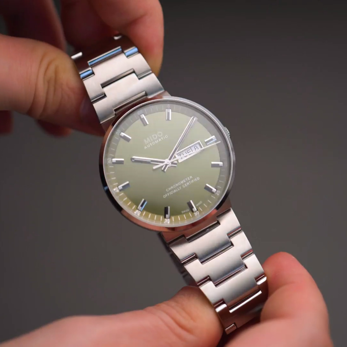 Mido Commander Icône  Produktbild main 1