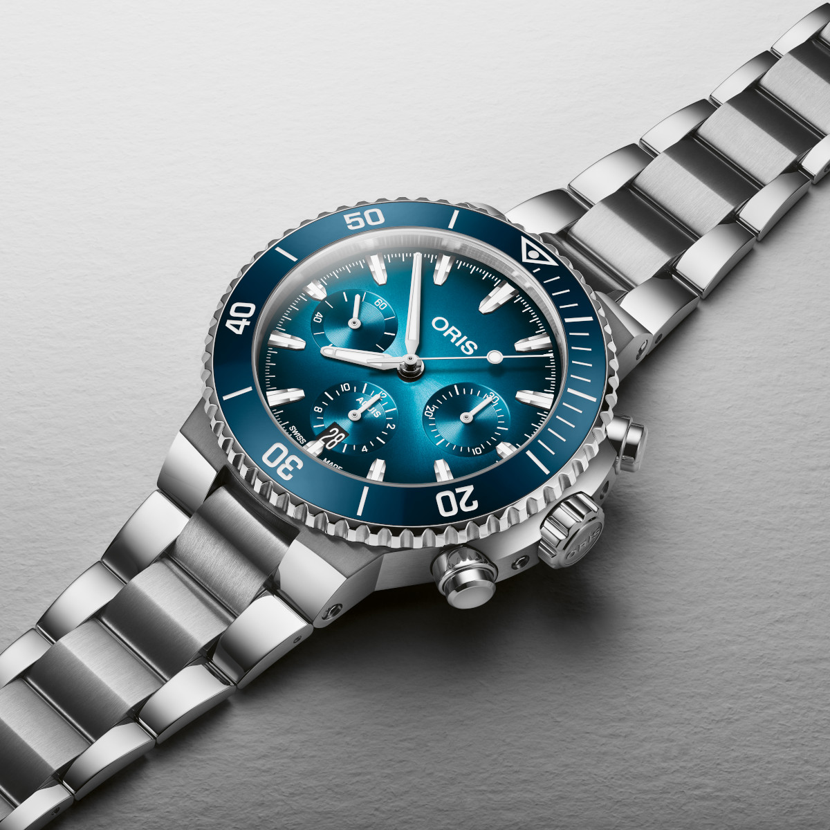 Oris Aquis Chronograph Produktbild main 2