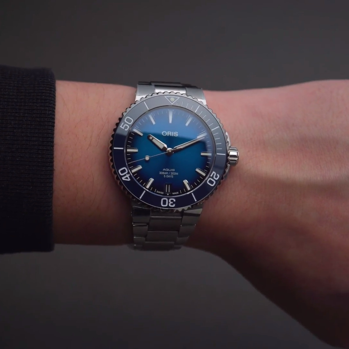 Oris Aquis Date Calibre 400 41,5 Produktbild main 2