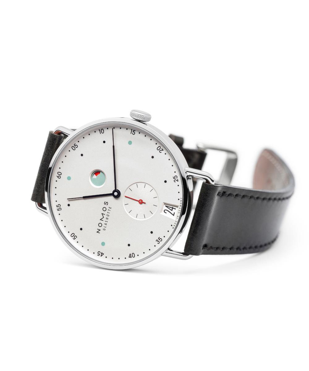 NOMOS Glashütte Metro Datum Gangreserve Produktbild main 2