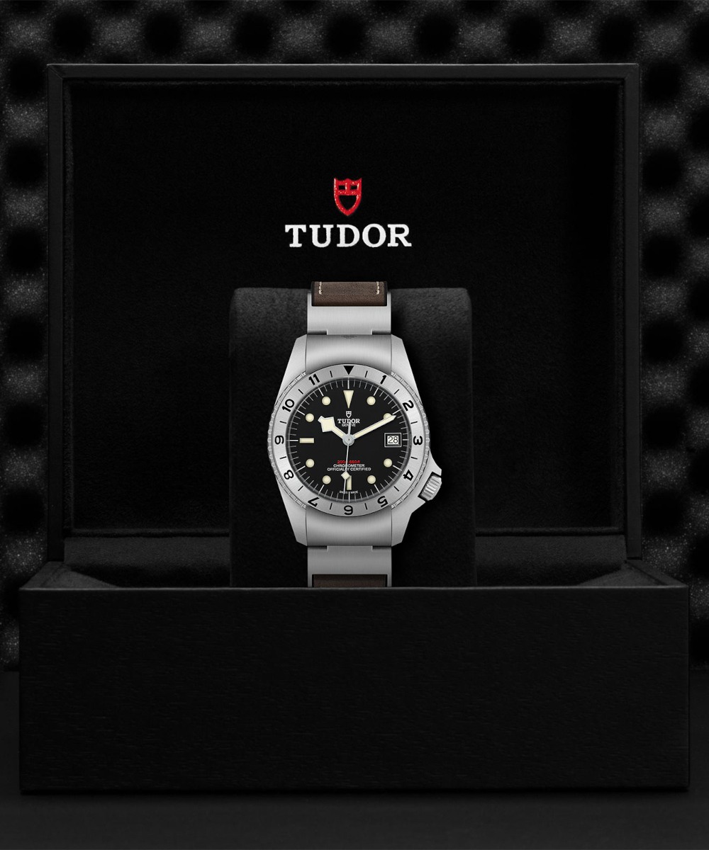 TUDOR Black Bay P01 Produktbild main 3