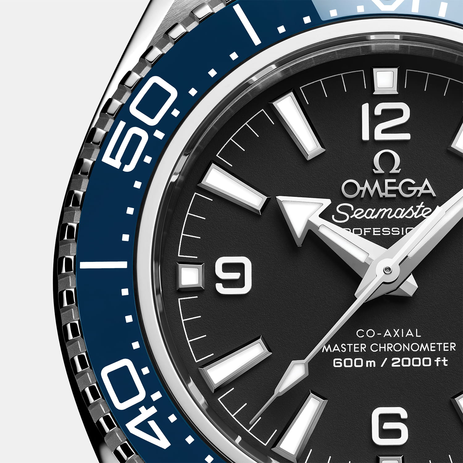 OMEGA Planet Ocean 600M Produktbild main 3