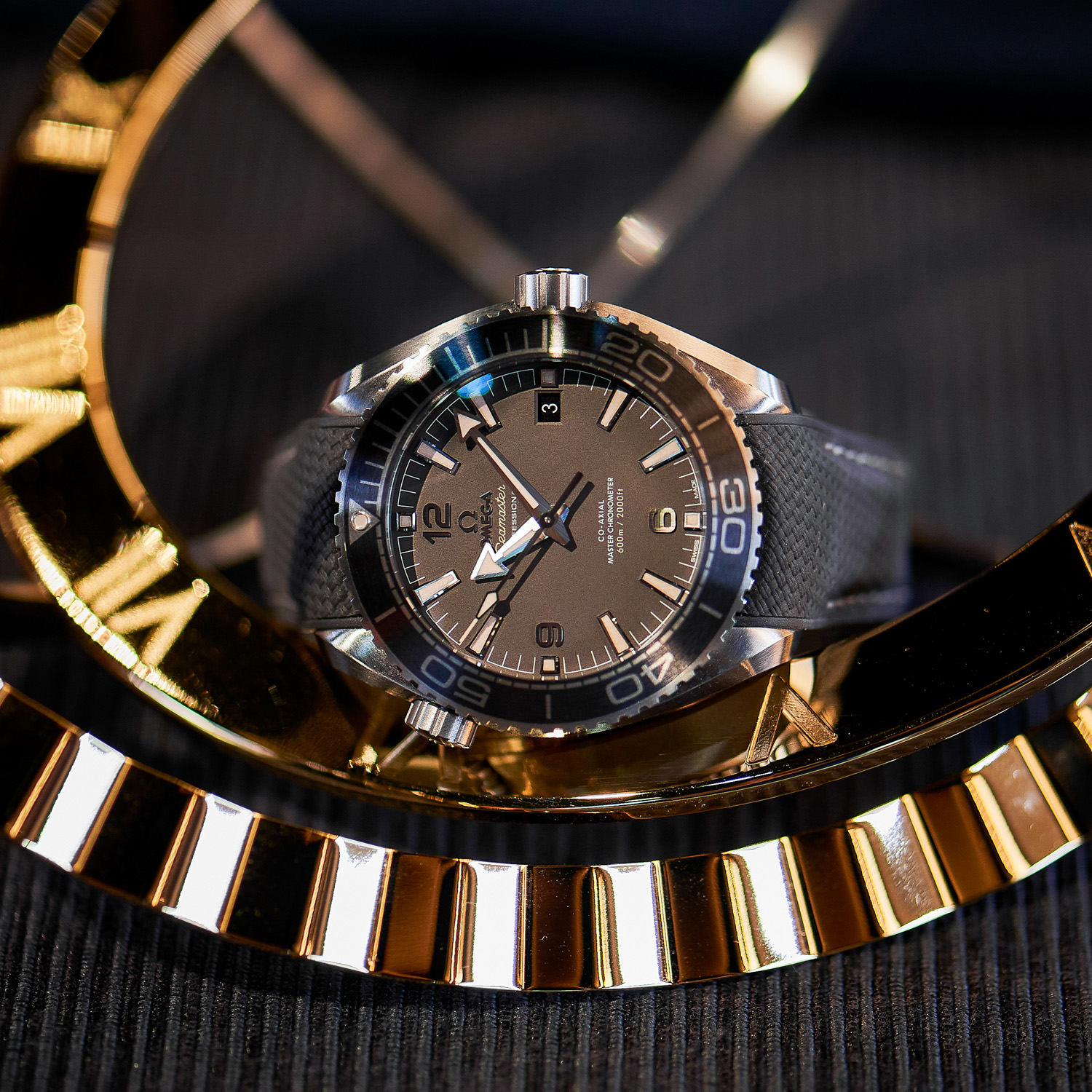 OMEGA Seamaster Planet Ocean 600M CPO Produktbild main 2