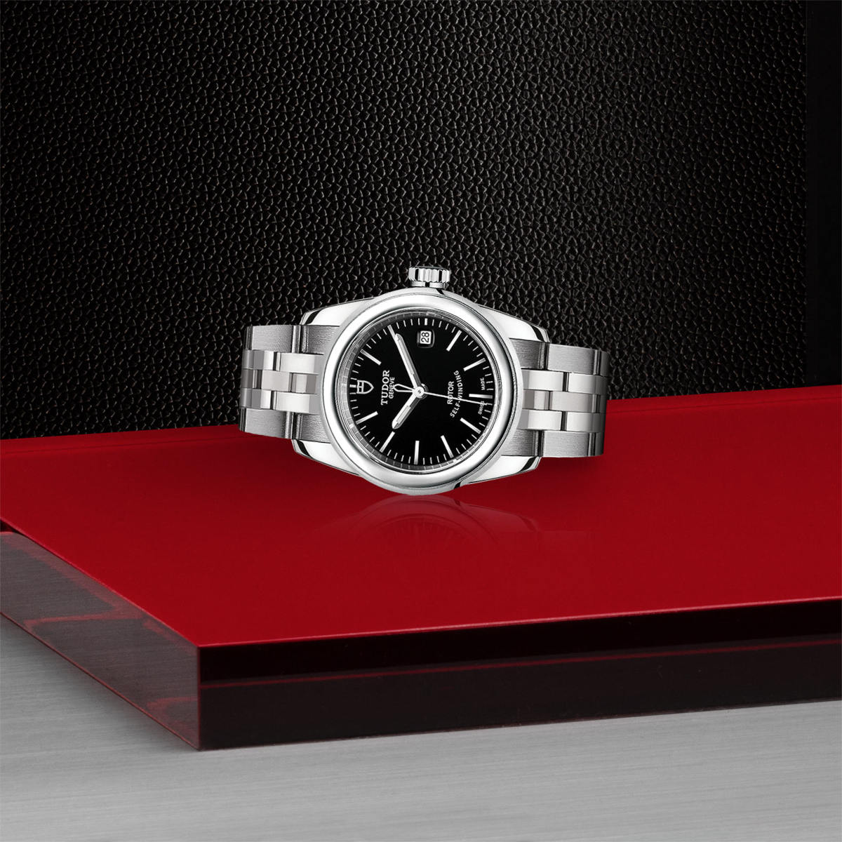 TUDOR Glamour Date 26 Produktbild main 3