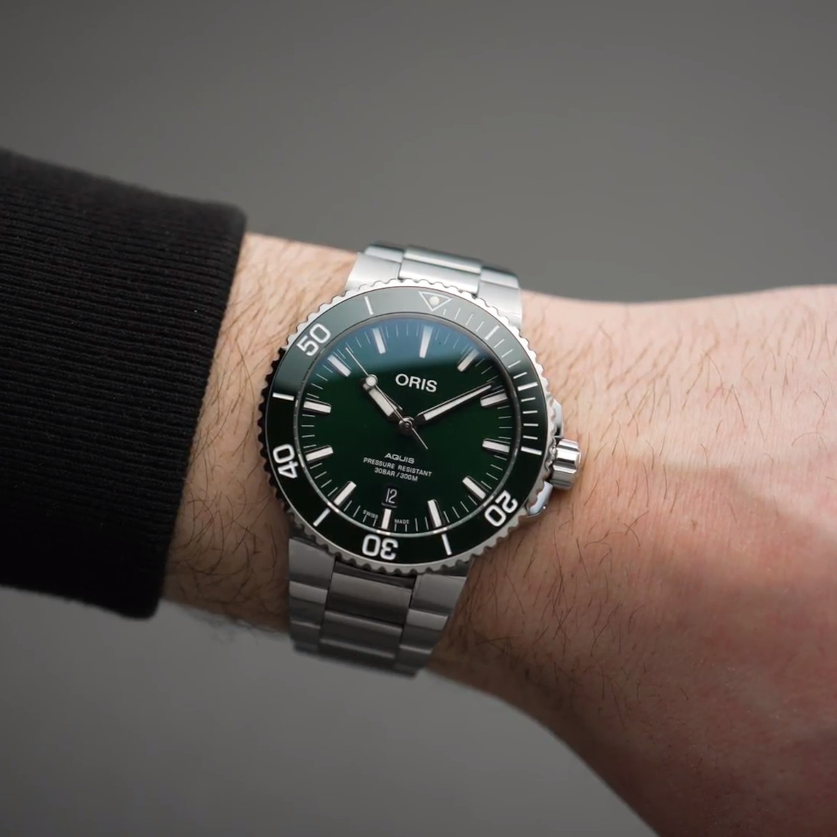 Oris Aquis Date 43,5 Produktbild main 1