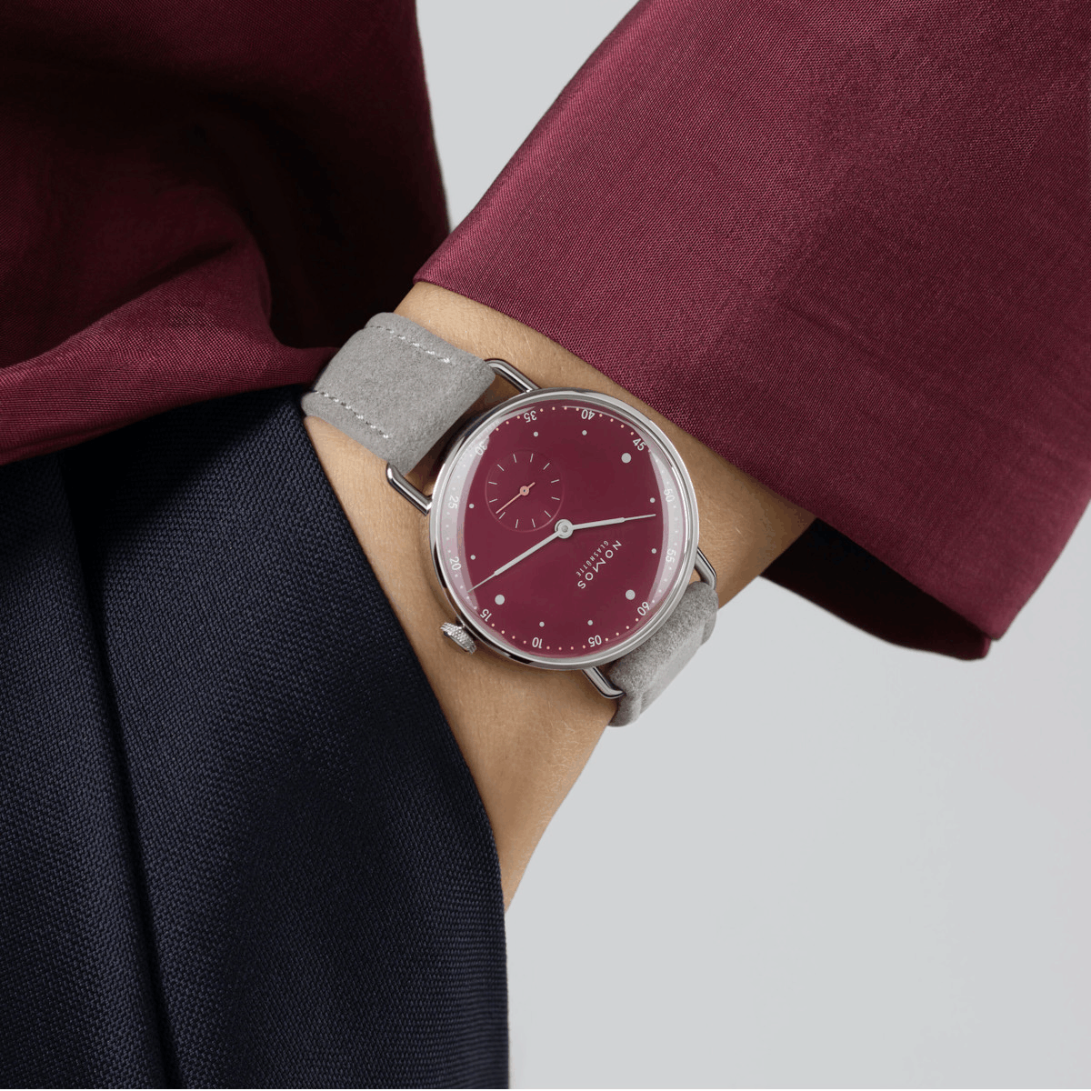 NOMOS Glashütte Metro 33 Muted Red Produktbild main 2