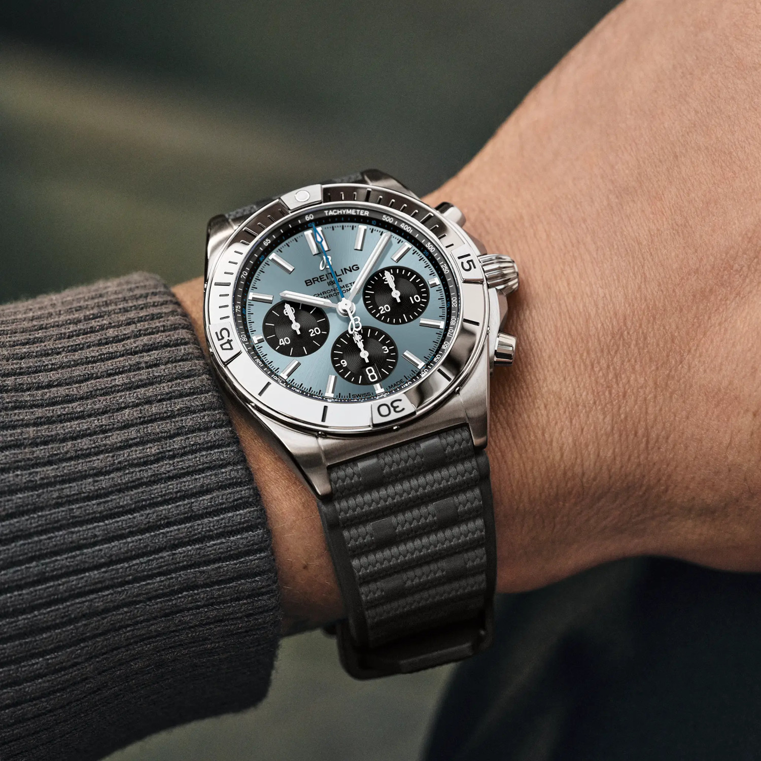 Breitling Chronomat B01 42 Produktbild main 4