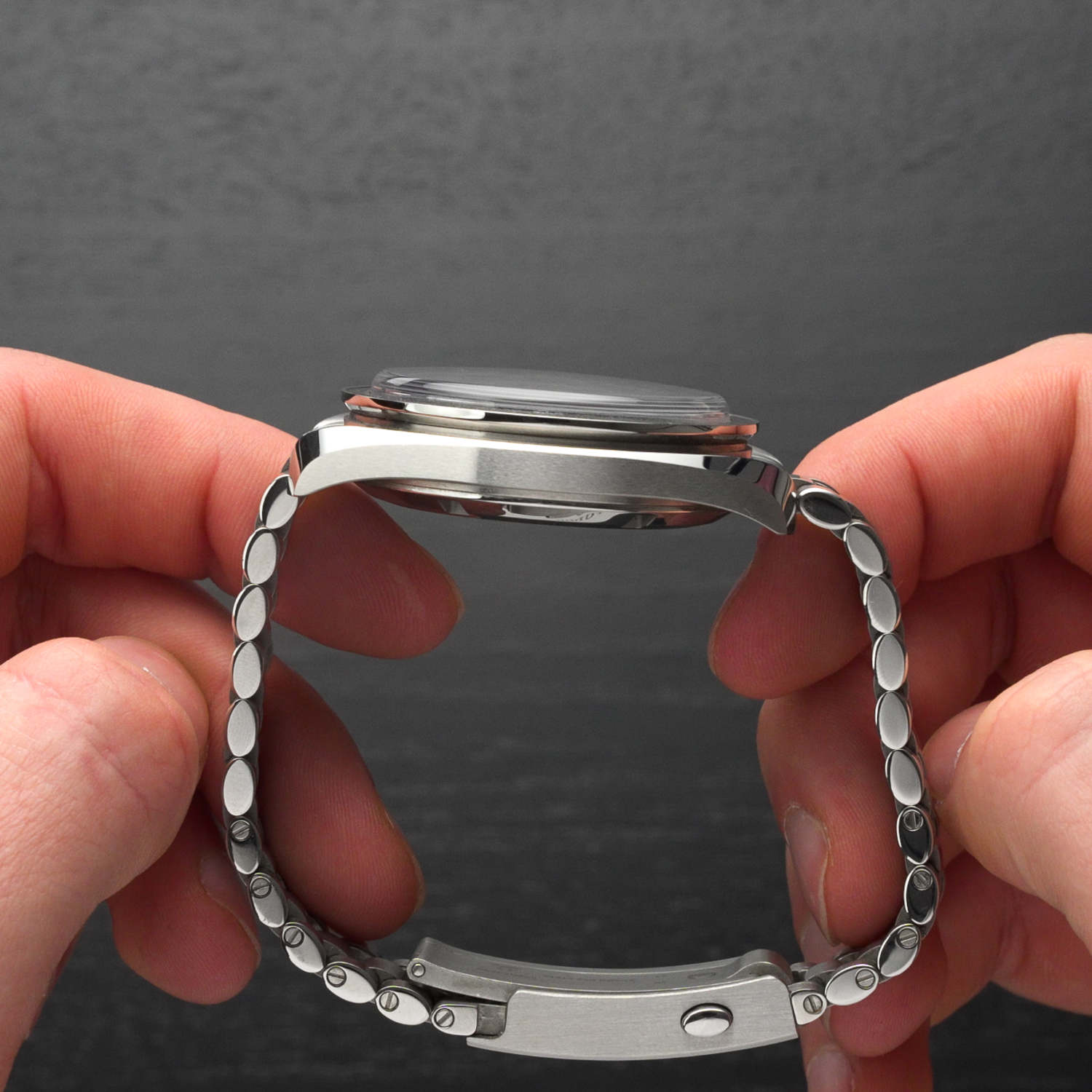 OMEGA Speedmaster Moonwatch Saphir Chronograph CPO2 Produktbild main 5