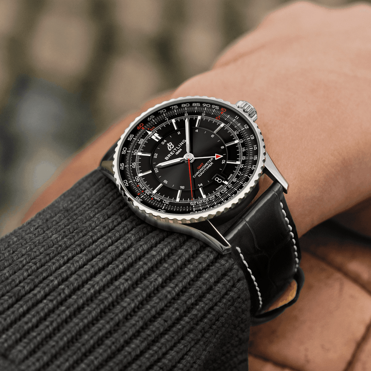 Breitling Navitimer Automatic GMT 41 Produktbild main 3