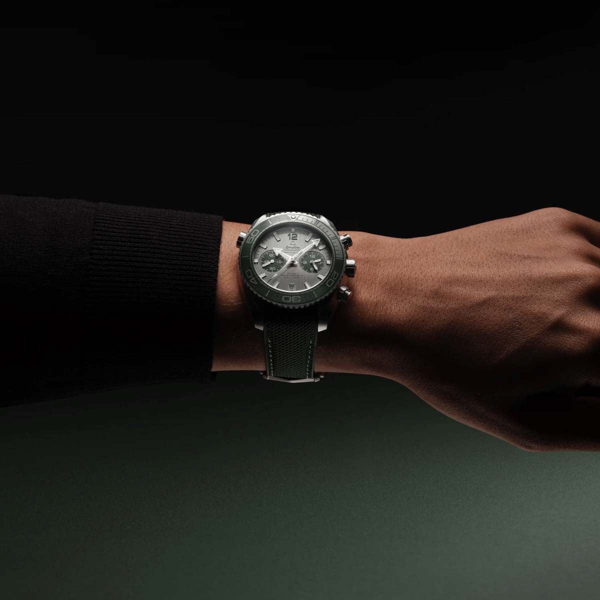 OMEGA Seamaster Planet Ocean 600M Produktbild main 2