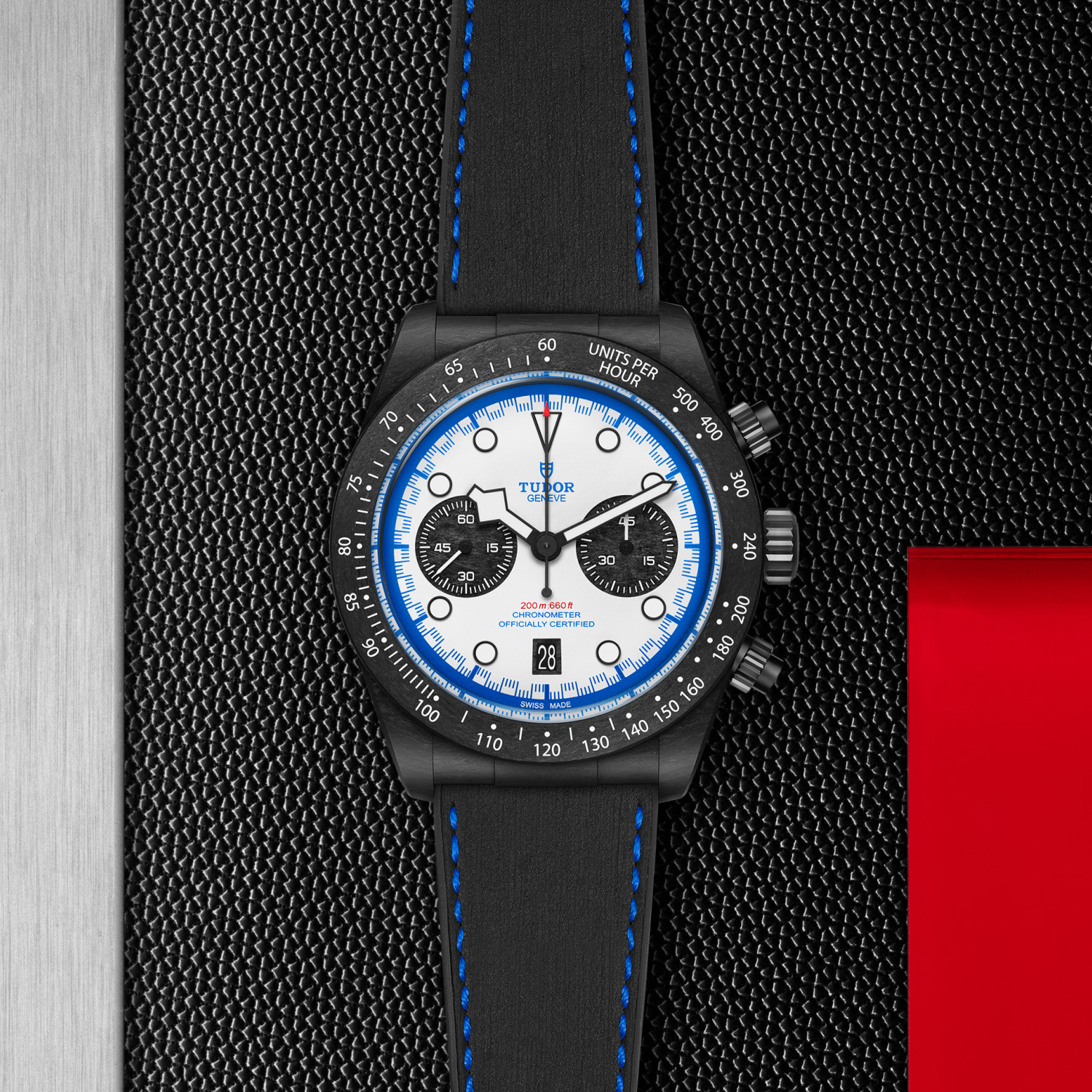 TUDOR Black Bay Chrono Carbon 25 Produktbild main 1