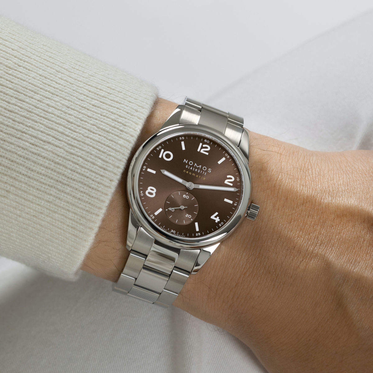 NOMOS Glashütte Club Sport Neomatik 39 Tabac Produktbild main 3