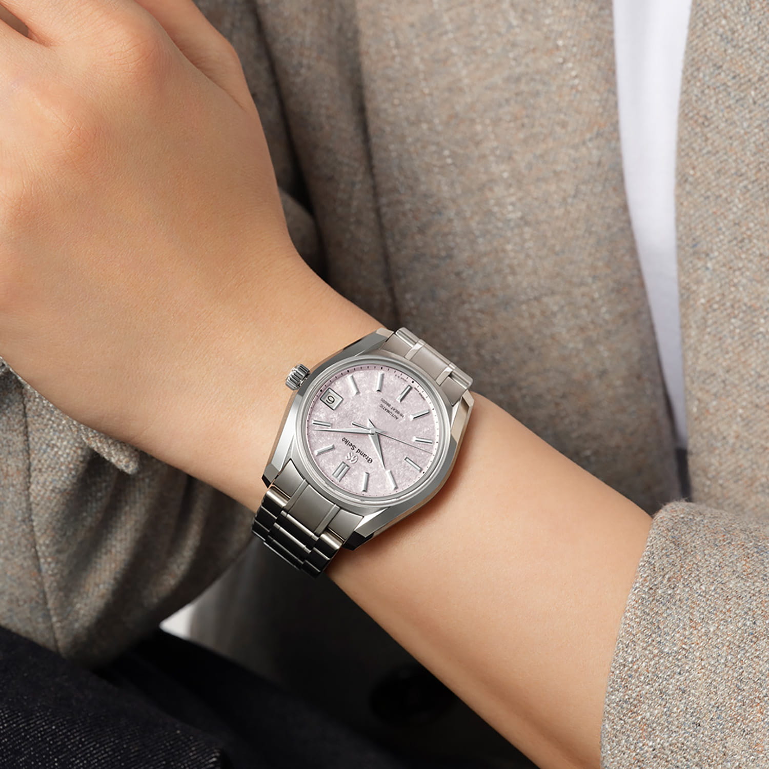 Grand Seiko Heritage Hi-Beat Sakura-Kakushi Produktbild main 3