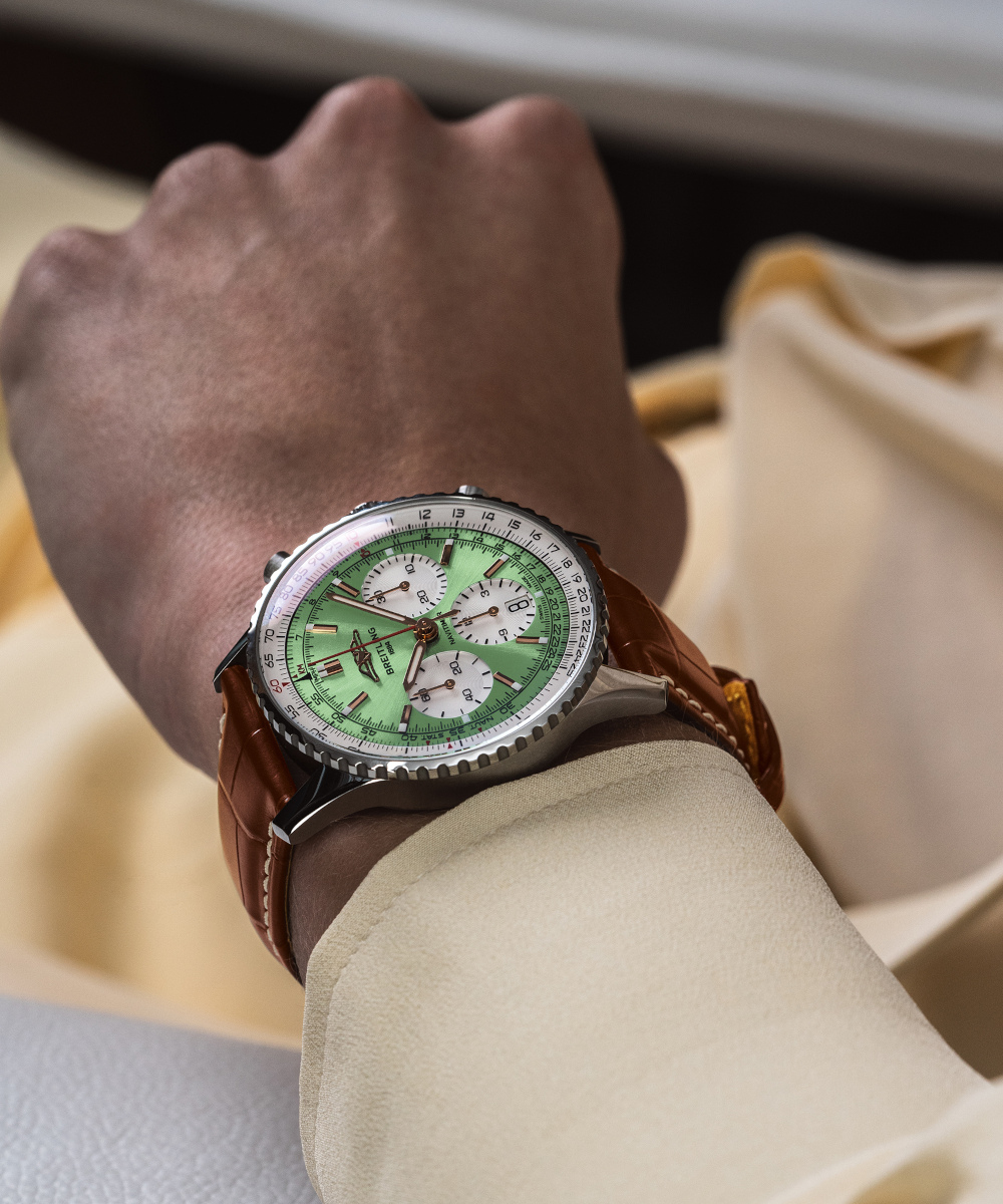 Breitling Navitimer B01 Chronograph 41 Produktbild main 2