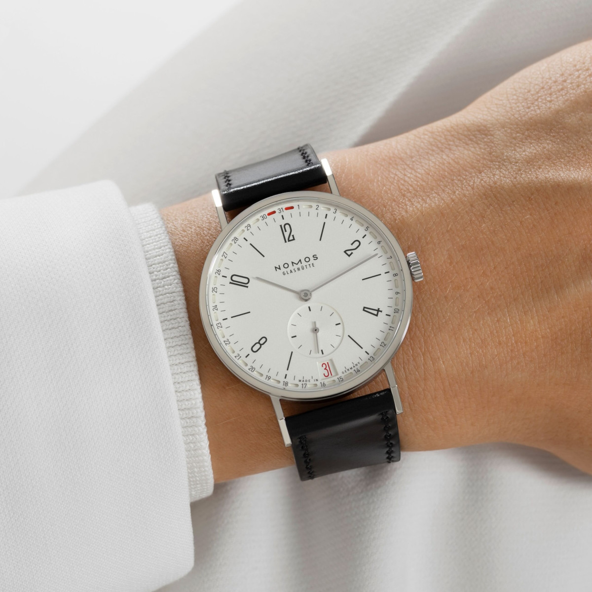 NOMOS Glashütte Tangente 2Date Produktbild main 2