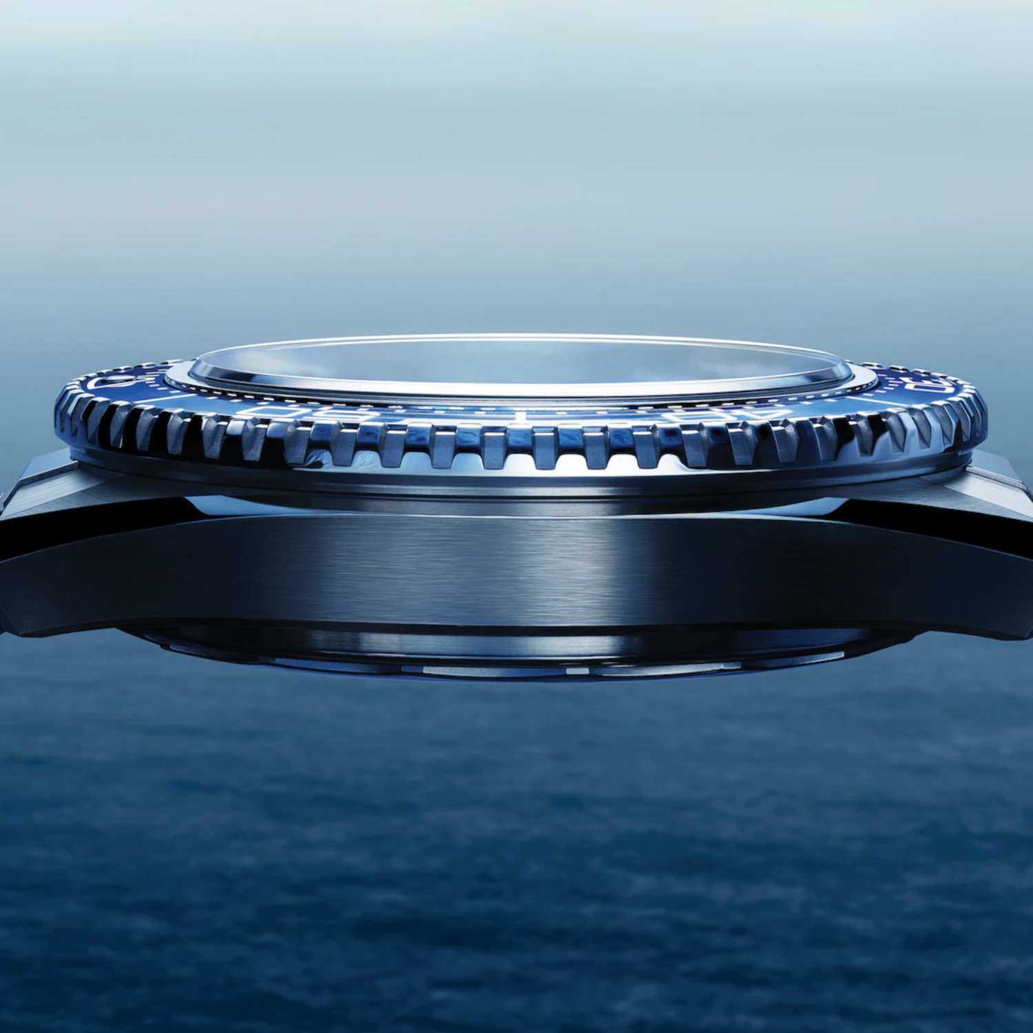 OMEGA Planet Ocean 600M Produktbild main 5