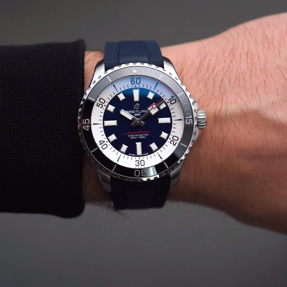 Breitling Superocean Automatic 44 Produktbild main 5