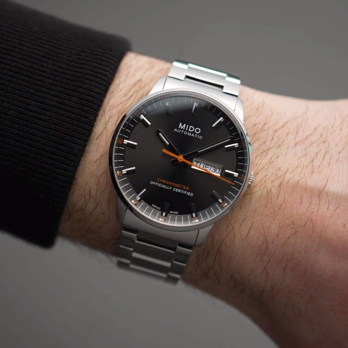 Mido Commander II Chronometer Produktbild main 2