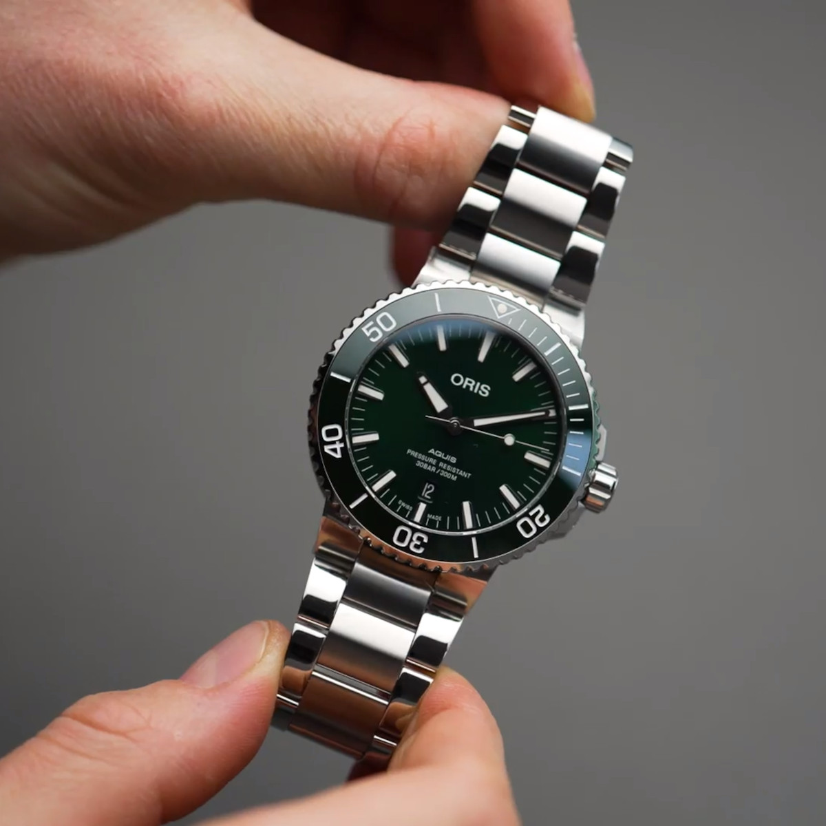 Oris Aquis Date 43,5 Produktbild main 3