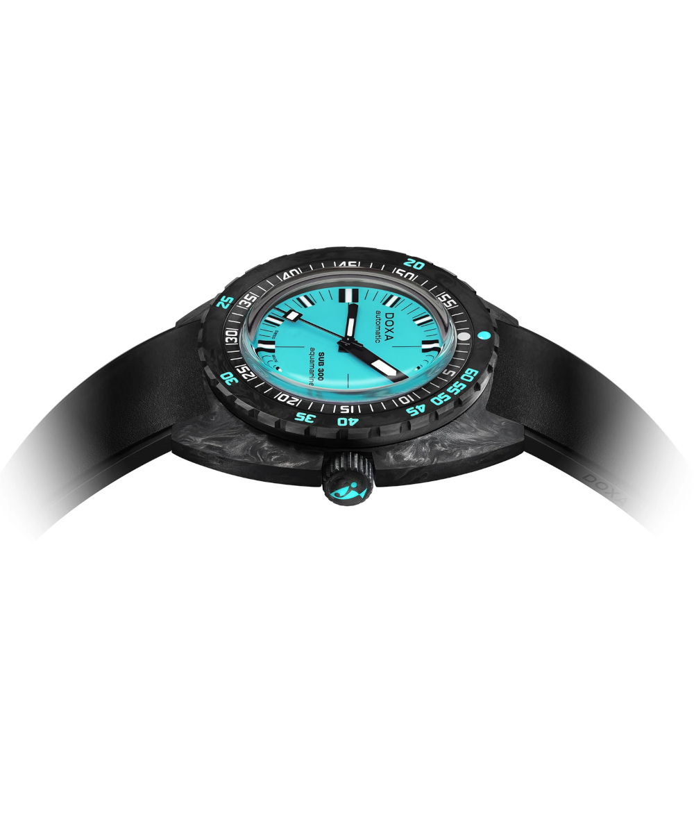 Doxa Sub 300 Carbon Aquamarine Produktbild main 2