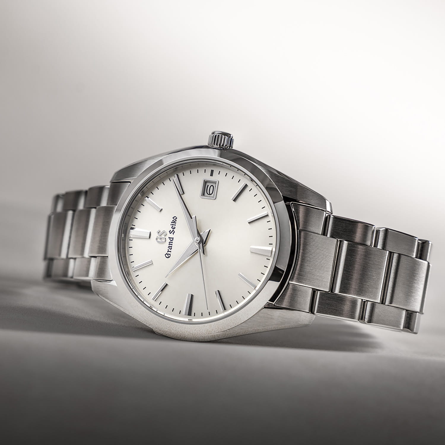 Grand Seiko Heritage Quarz Produktbild main 1