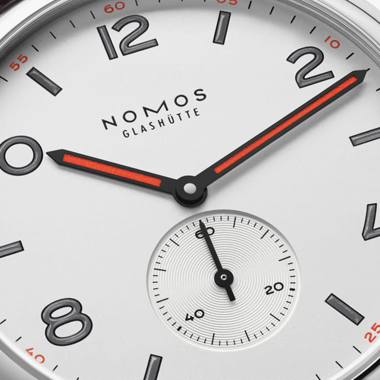 NOMOS Glashütte Club 38 Produktbild main 3
