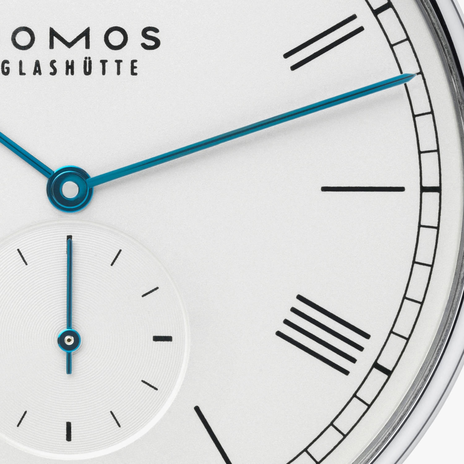 NOMOS Glashütte Ludwig Automatik Produktbild main 2
