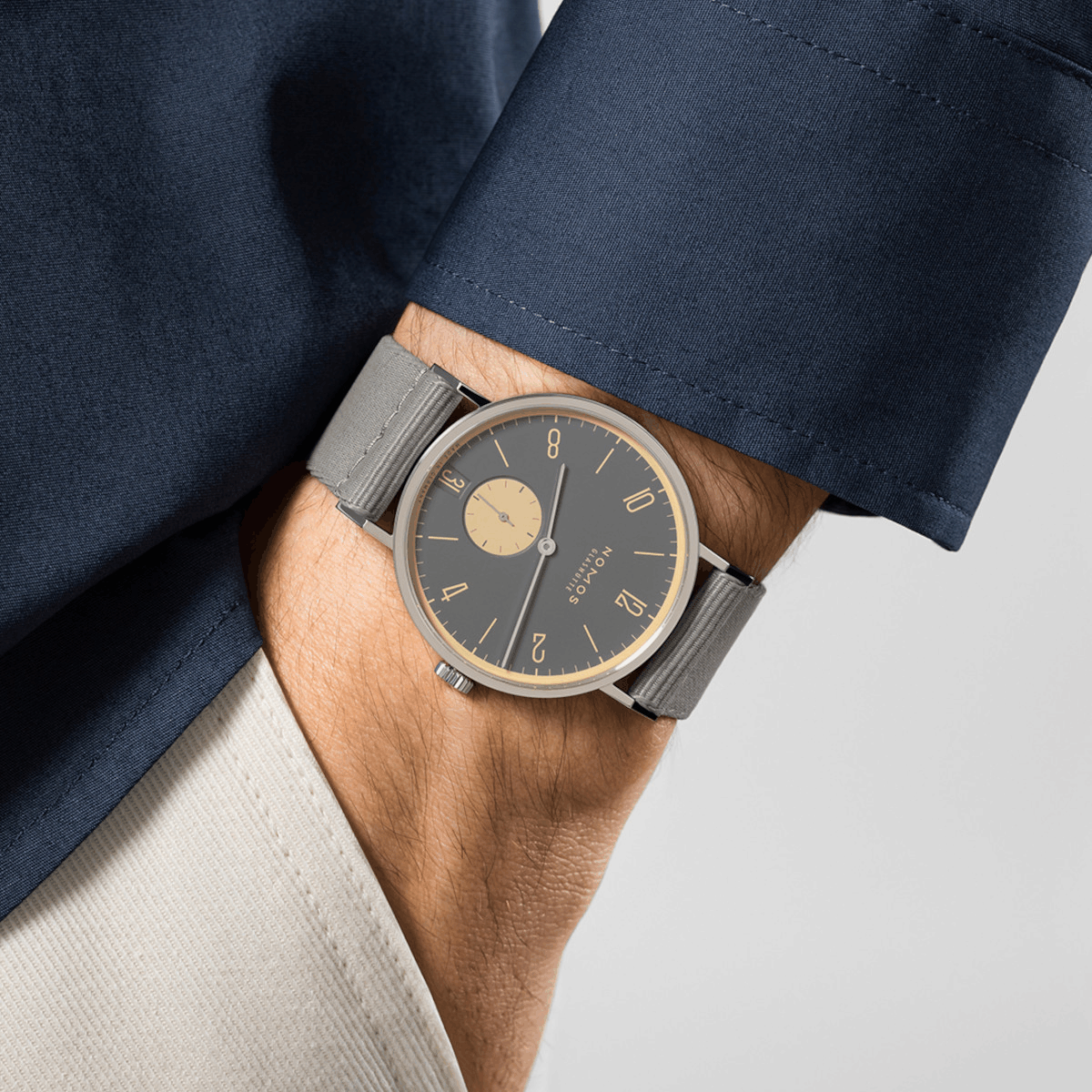 NOMOS Glashütte Tangente 38 Datum Haifischgrau Produktbild main 2