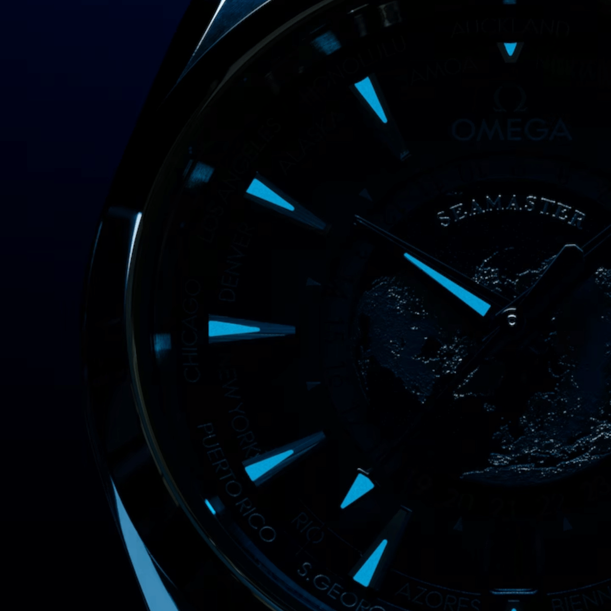 OMEGA Seamaster Aqua Terra GMT Worldtimer Summer Blue 43 Produktbild main 3